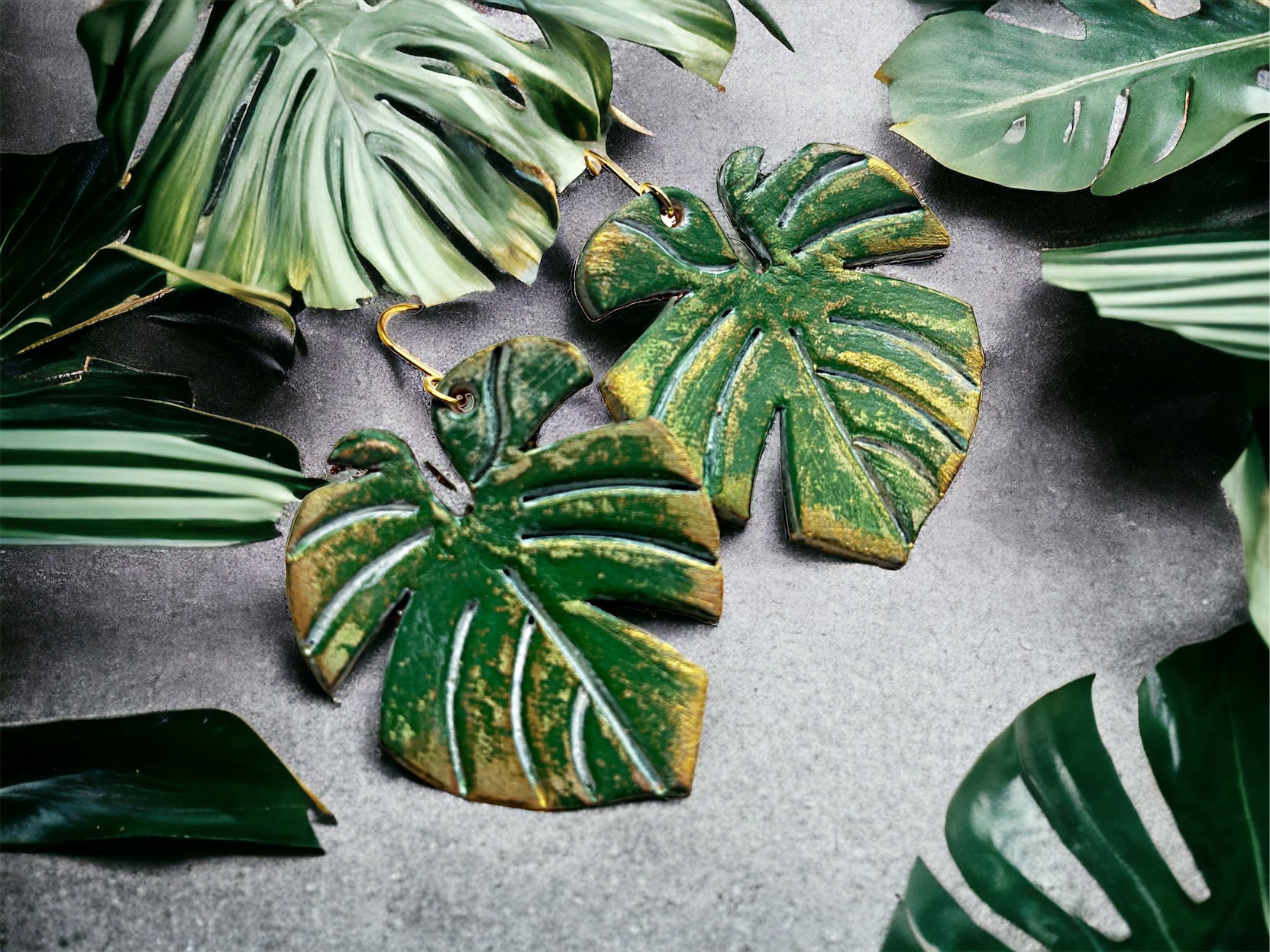 Tooled Leather Earrings - Monstera (Green/Gold)