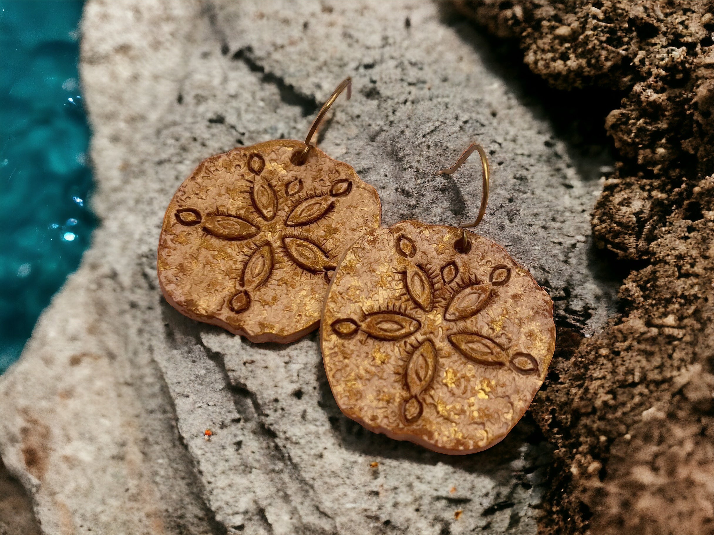 Tooled Leather Earrings- Sand dollars (Sand/Gold)