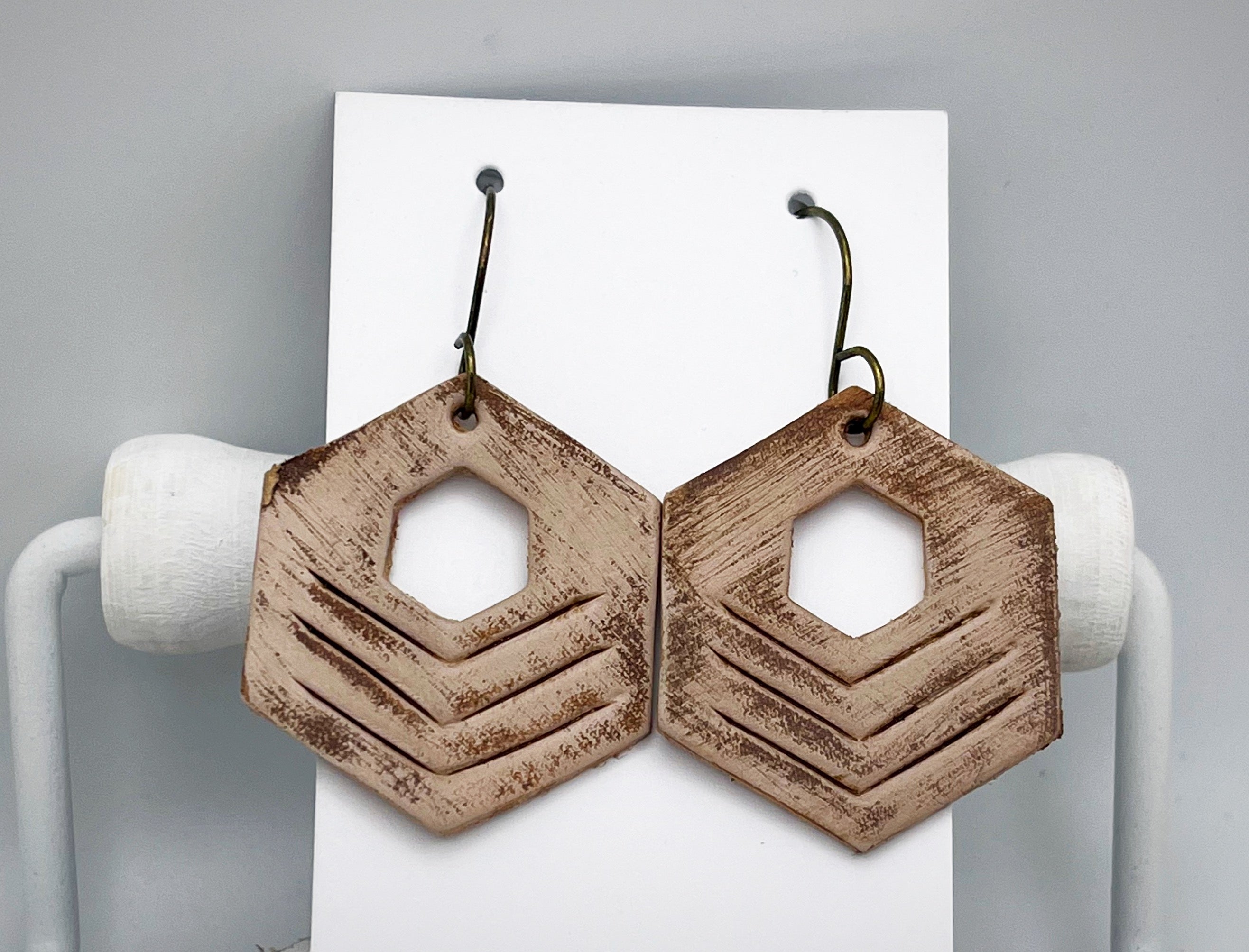 Tooled Leather Earrings - Isabell/ Cream/Brown Distressed